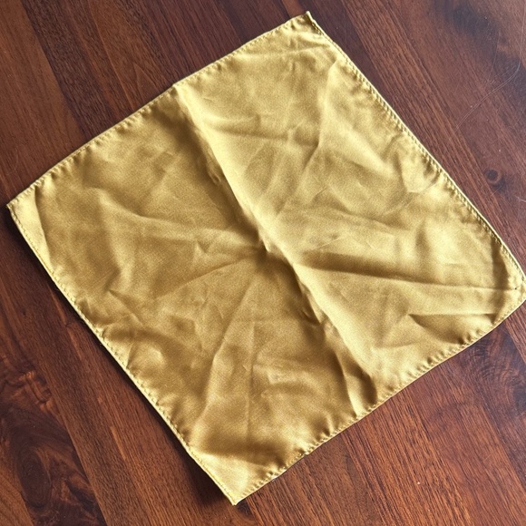 Le chateau - Gold Satin Handkerchief - Picture 1 of 4
